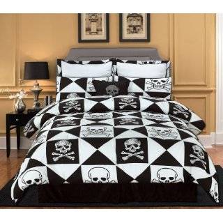 Pieces Black and White Pirate Skull and Bone Comforter (66x86 in 