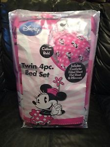 Disney Minnie Mouse Pink Polka Dots and Hearts Bed in A Bag 4 PC Set New Twin