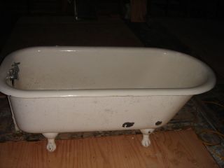 Vintage Antique Cast Iron Claw Foot Bath Tub