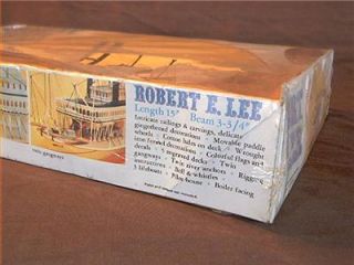 Revell Robert E Lee 1972 Steamboat SHIP Boat Vintage SEALED Model Kit NRFP NR