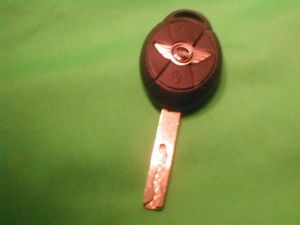 02 05 BMW Mini Cooper Keyless Remote Key FCC LX8 F2V Cut Key