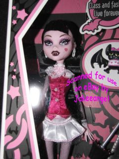 Monster High Doll Draculaura Daughter of Dracula Pink Pet Diary First Wave