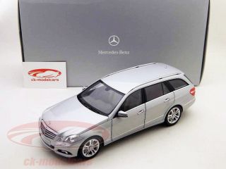 Mercedes Benz E Klasse T Modell Iridium Silver Metallic 1 18 Minichamps