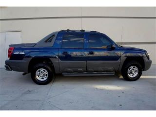 Chevrolet Avalanche 2500 4x4 Low Miles Chrome Wheels Sunroof Towing Must See