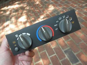 6672 Pontiac Grand Am 96 AC Heat Air Temp Climate Control Switch Panel Unit
