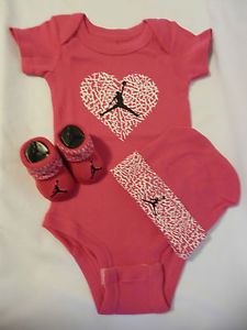 New Jordan 3 Piece Baby Girls Newborn Set Sz 0 6 Months Clothes Bodysuit Socks