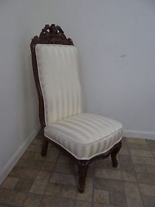 Antique Victorian Carved Ladies Boudoir Lounge Chair A