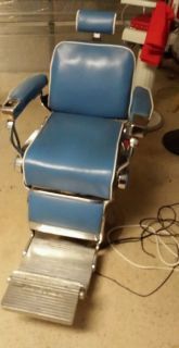1961 Belmont Full Size Barber Chair with Headrest