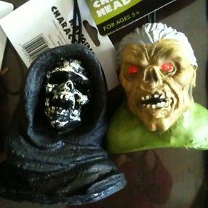 4 Small Halloween Party Heads Supplies Props Witch Zombie Decor New Scary