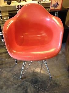 Dated 1957 Early Herman Miller Zenith Eames Shell Chair Eiffel Base