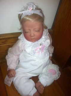 Lee Middleton Baby Doll with Handtag Nice Condition Original Clothes