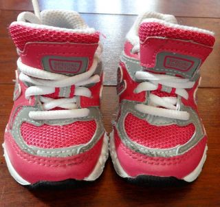 New Balance Special Edition 2000 Sz 2c Infant Girls Pink Running Shoes