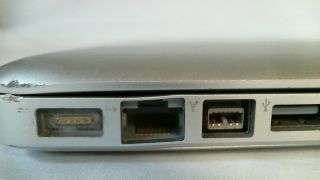Apple MacBook Pro 15" Laptop Intel Core 2 Duo 2 4 GHz 2GB 250GB MB470LL A 718908999226