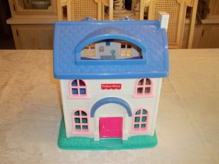 Fisher Price Little People Sweet Sounds Doll House