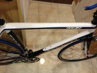 Fuji CCR 2 Full Carbon Road Bike Shimano 105 58cm ALX200 Wheelset