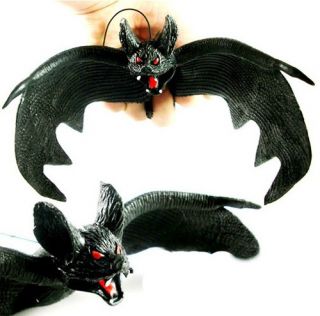 Halloween Decor Party Decoration Prop Spooky L​atex Soft Hanging Bats ZWS006