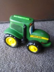 Ertl John Deere Collectible Tractors