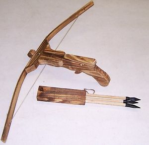 New Kids Toy Wooden Cross Bow and 3 Arrow Set w Quiver