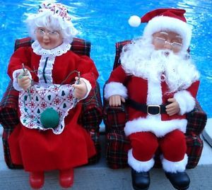 Set Christmas Mr Mrs Santa Claus in Armachair Sound Animated Figures Gemmy