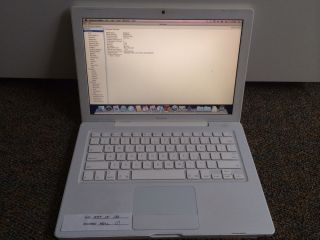 Apple 13" MacBook Intel Core Duo 1 8GHz 1GB Memory A1181