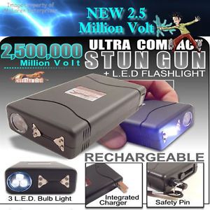 Cheetah 2 5 Million Volt Stun Gun Black Rechargeable w LED Flashlight