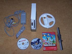 Nintendo Wii White Console with Accessories 3 Games Super Mario Bro
