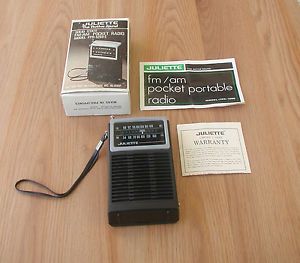 Vintage Juliette FM Am Solid State Pocket Radio Model FPR 1259C w Box