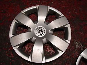 Details about 16 Toyota Camry 6 spoke silver hubcap hubcaps 61137