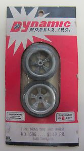 Vintage Dynamic Drag Tires and Wheels 686 5 40 Threads 1 24 Scale Slot Car