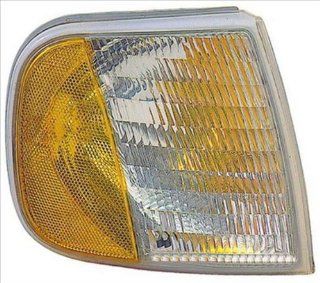 OE Replacement Ford Expedition Left Park/Signal Lamp (Partslink Number FO2520138) Automotive