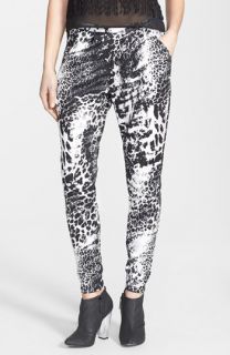 Lily White Pleat Print Pants (Juniors) (Online Only)