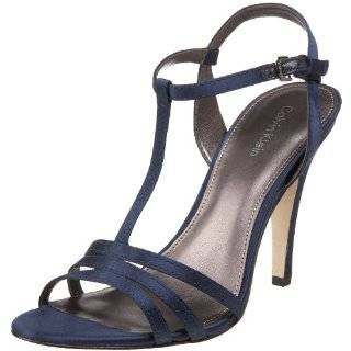 Calvin Klein Womens Rudie T Strap Sandal